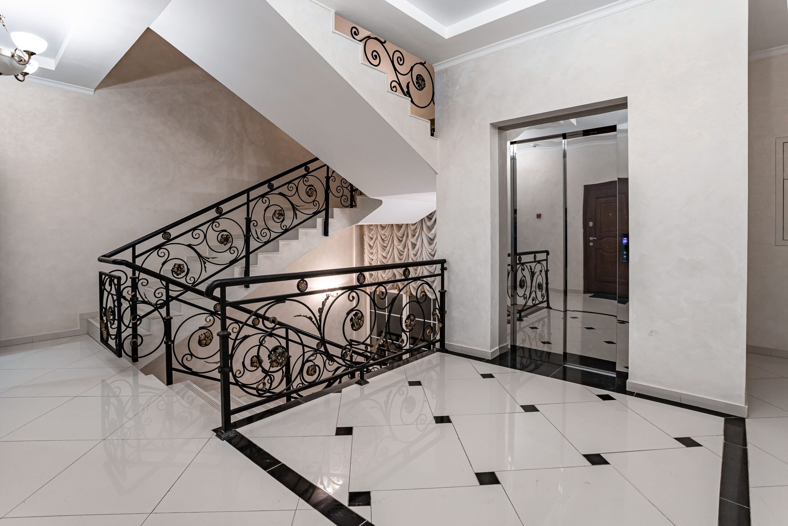 Giá thang máy gia đình 300kg chỉ từ 250 triệu, được NDE cập nhật liên tục